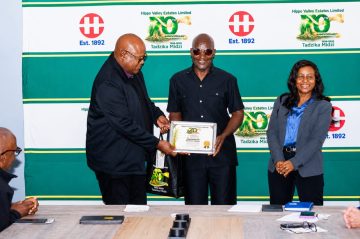 Samuel Njinga of Hevoi FM Wins Hippo Valley Estates Television Award